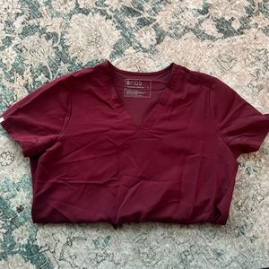 Figs 3 pocket scrub top (small)